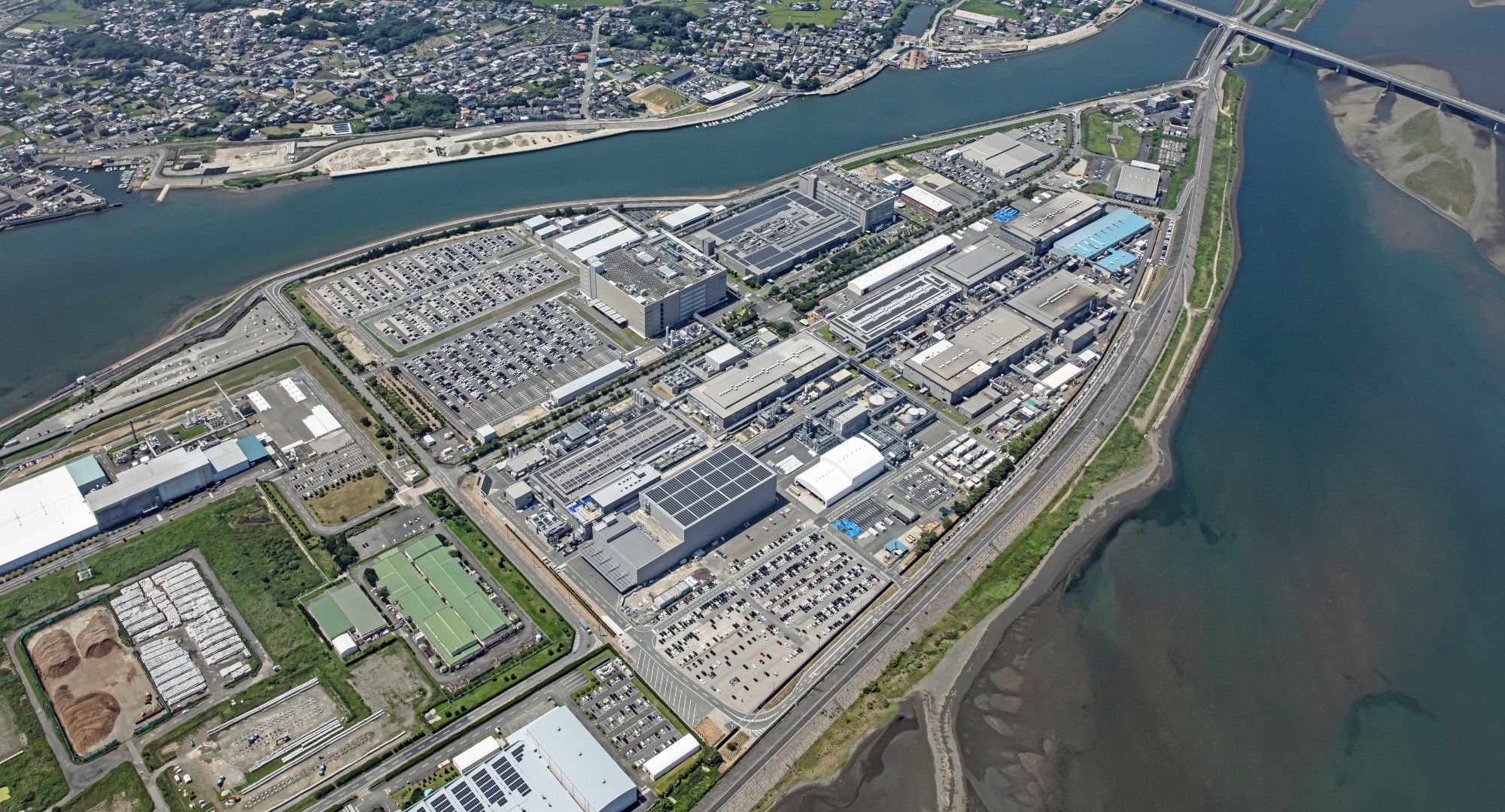 辰巳工場